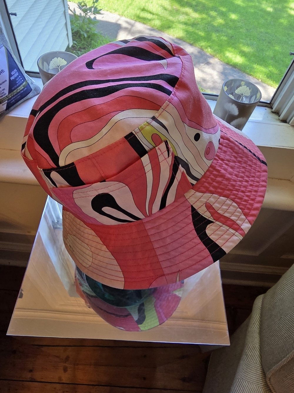 Emilio Pucci Pink Abstract Print Bucket Hat Like New